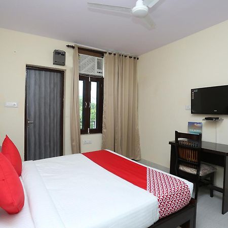 Hotel O Awesome Villa Near Appu Ghar Gurgaon Exterior photo
